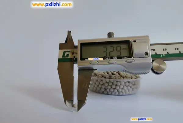 Inert filling ceramic ball