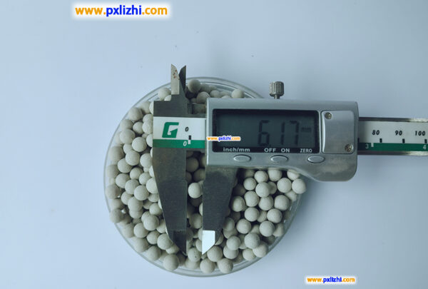 Supporting inert ceramic balls for catalysts