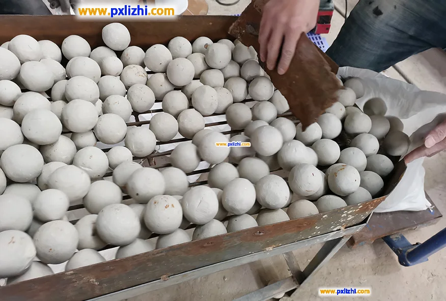 Common inert ceramic balls