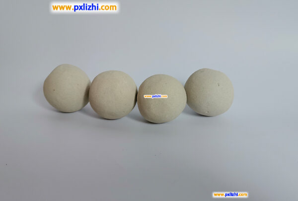 Alumina ceramic balls catalyst support