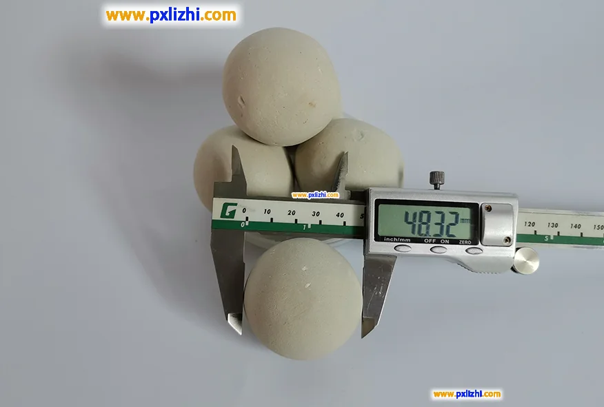 Refractory ceramic balls Refractory ceramic balls